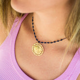 VIRGEN DEL PILAR  - collar medalla dorada 30mm con nuditos
